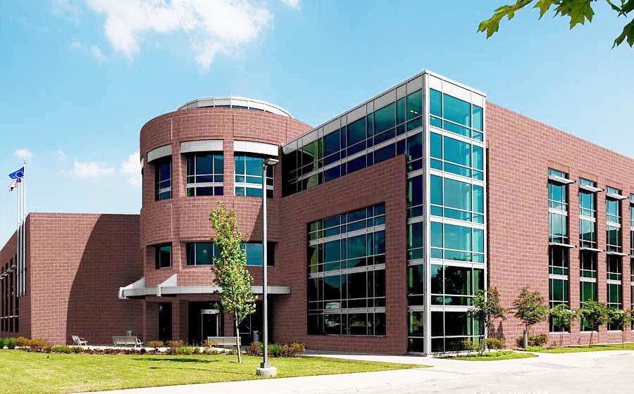 Brick masonry building